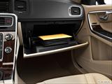  Glove box open photo